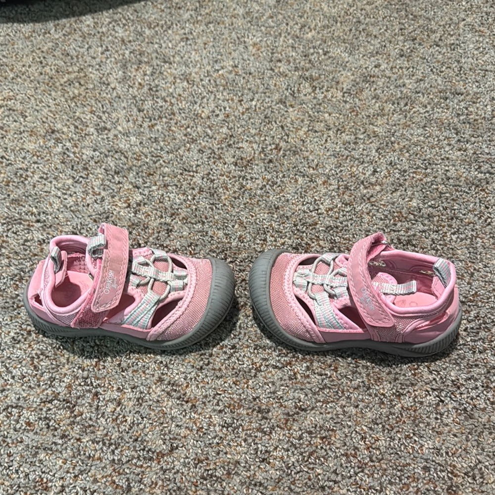 OshKosh B'gosh Pink Sandals with Closed Toe Design and Cutout Details